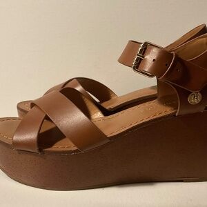 Tommy Hilfiger Shoes Sandals leather Platform Brown Size 8.5
